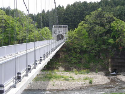 大金（おおがね）吊り橋