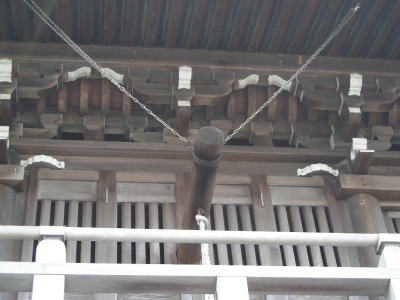 東陽寺の鐘楼門